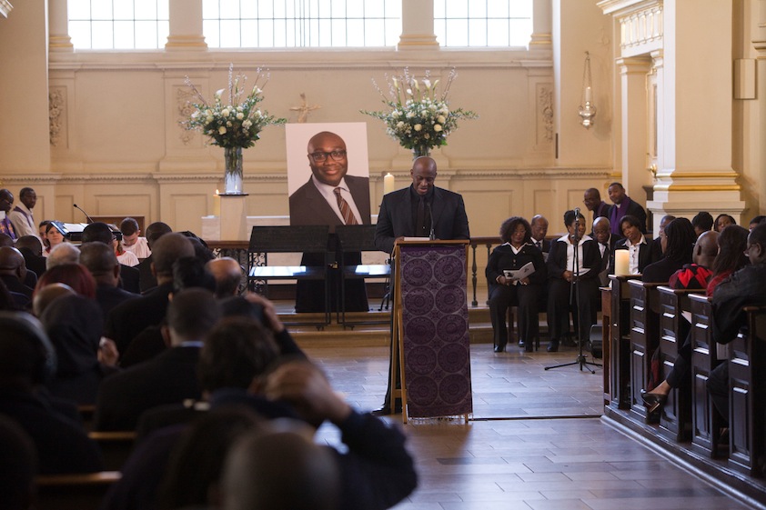 Komla Dumor Service (04 RS)